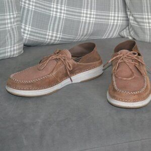 Clark casual shoes color brown. Size US 10.